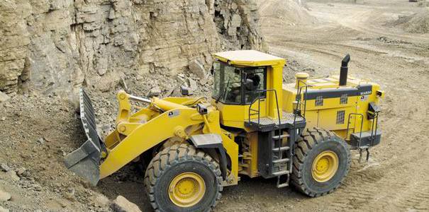 Колесный погрузчик Komatsu WA600-3